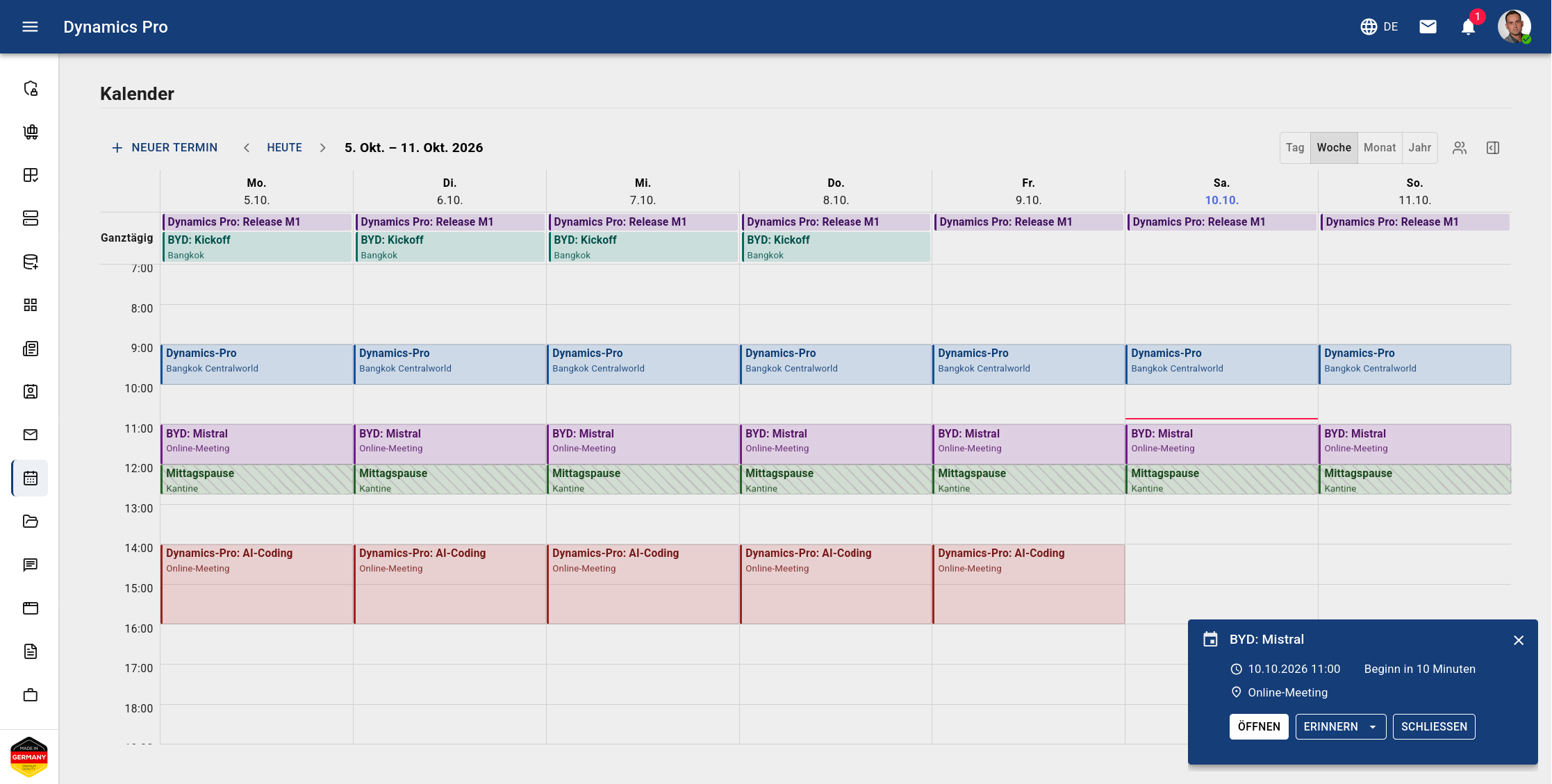 Dynamics Pro: Terminkalender in der Wochenansicht mit einer Termin-Benachrichtigung unten rechts